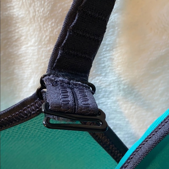 Soma Sports Bra Green and Black 34B - Picture 5 of 7